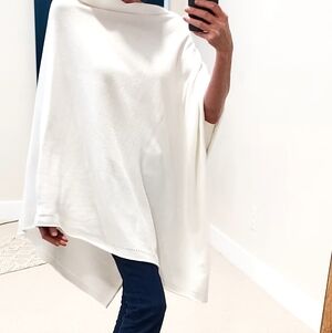 Barefoot Dream Cozychic Ultra Lite White  Poncho, OS Plus, 34"-34", EUC
